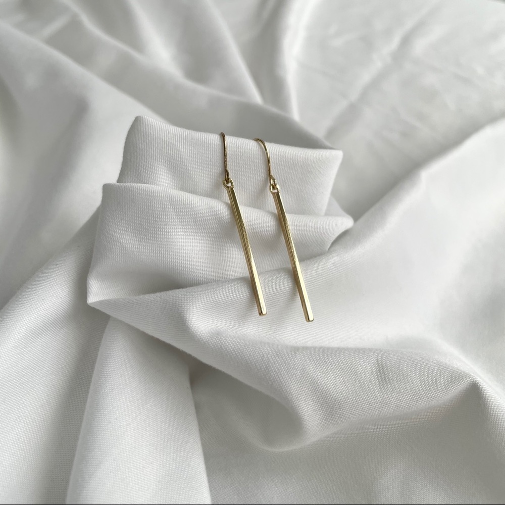 Gold Dangly Earrings Minimalistic
